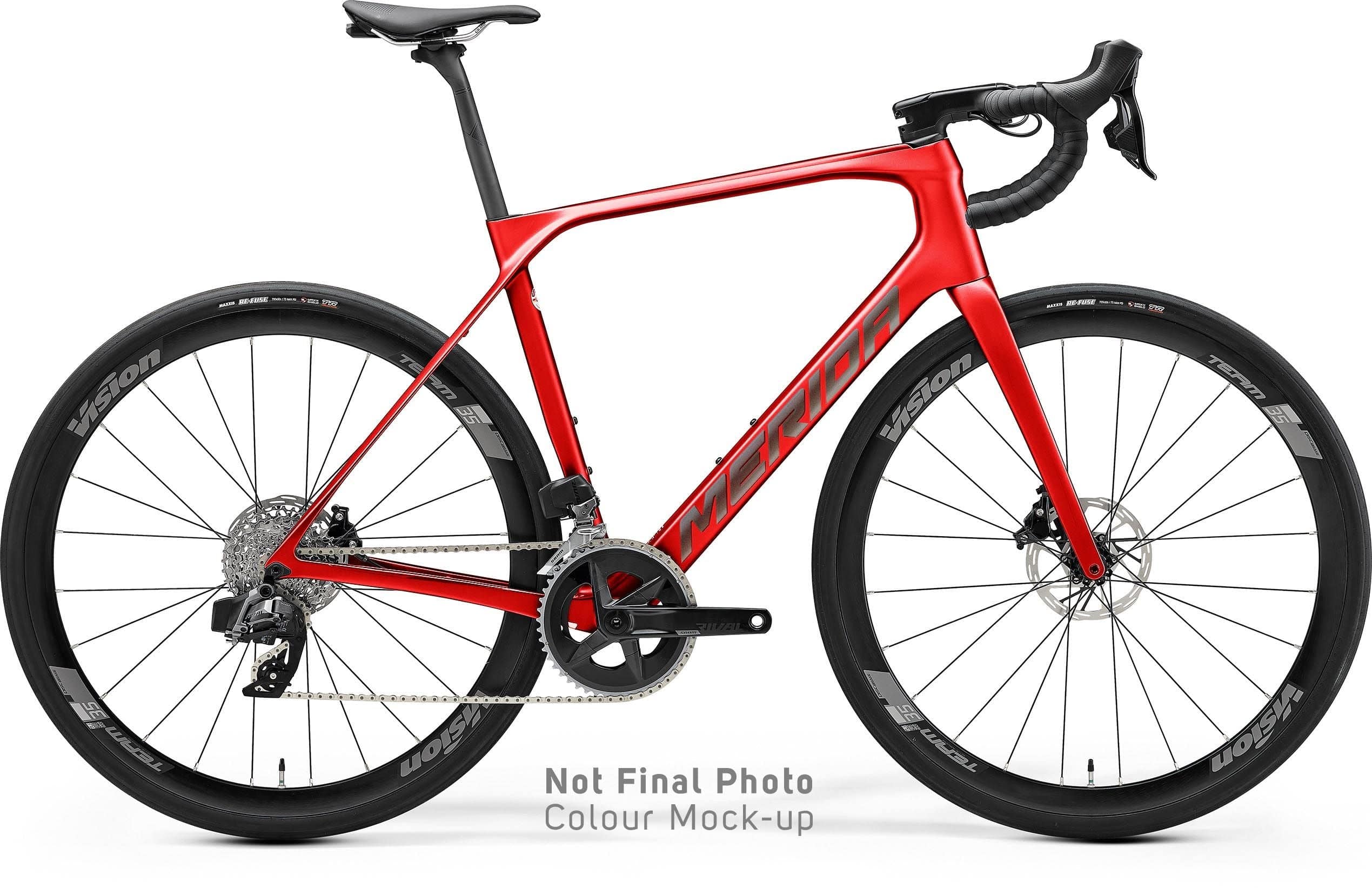 Merida Scultura Endurance Rival Edition road bike with hydraulic disc brakes and wide tyre clearance up to 35c, shown on a stand.