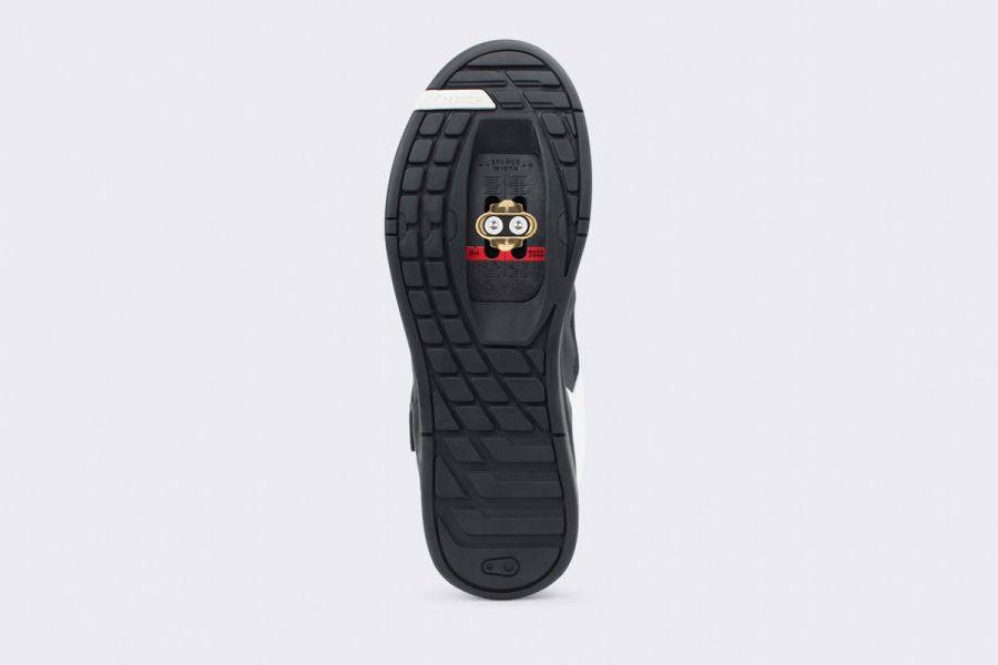 Crank Brothers Mallet Speedlace MTB shoes with Match Box outsole for trail riding, featuring black and red design and laced closure.