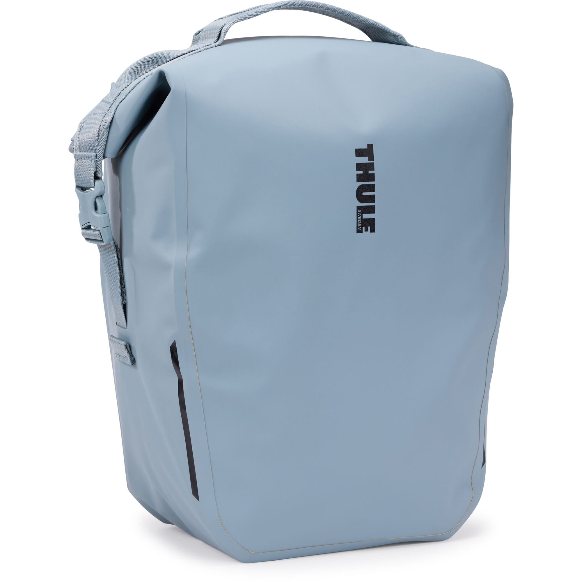 Thule Shield 22L waterproof bike pannier with InLock system and laptop compartment, designed for secure cycling accessories.