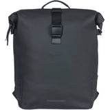 Basil SoHo Nordlicht 17L bicycle backpack in Night Black with integrated LED light, designed for cycling accessories.