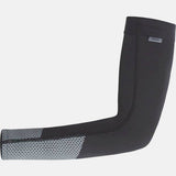 Madison DTE Stellar Tech Isoler thermal arm warmers with DWR coating for cycling, shown on a model's arms.