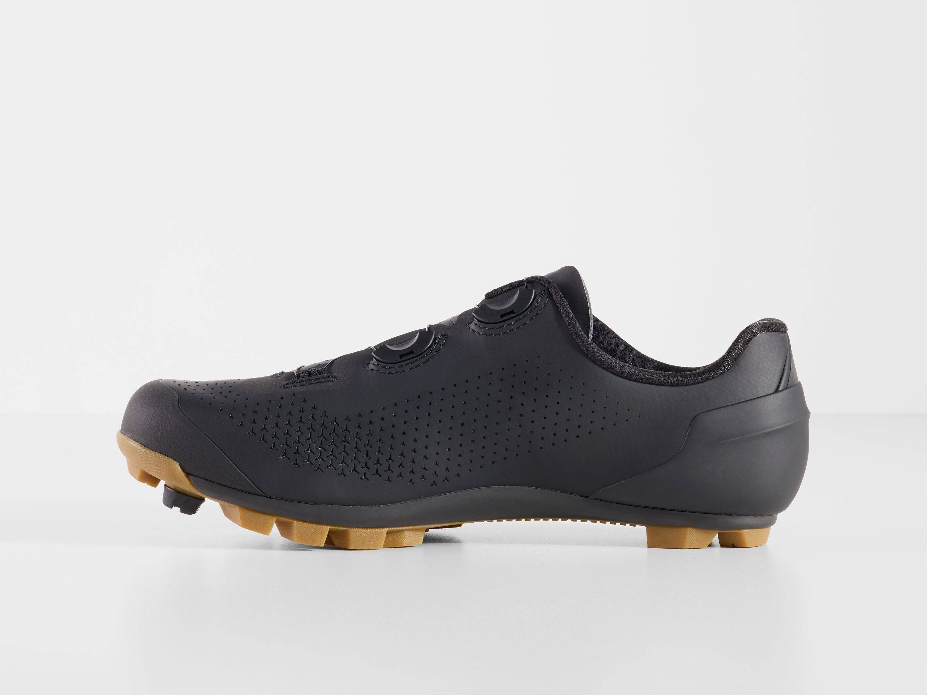 Trek Cambion unisex mountain bike shoes for trail riding, featuring rugged design and secure fit for performance cycling.