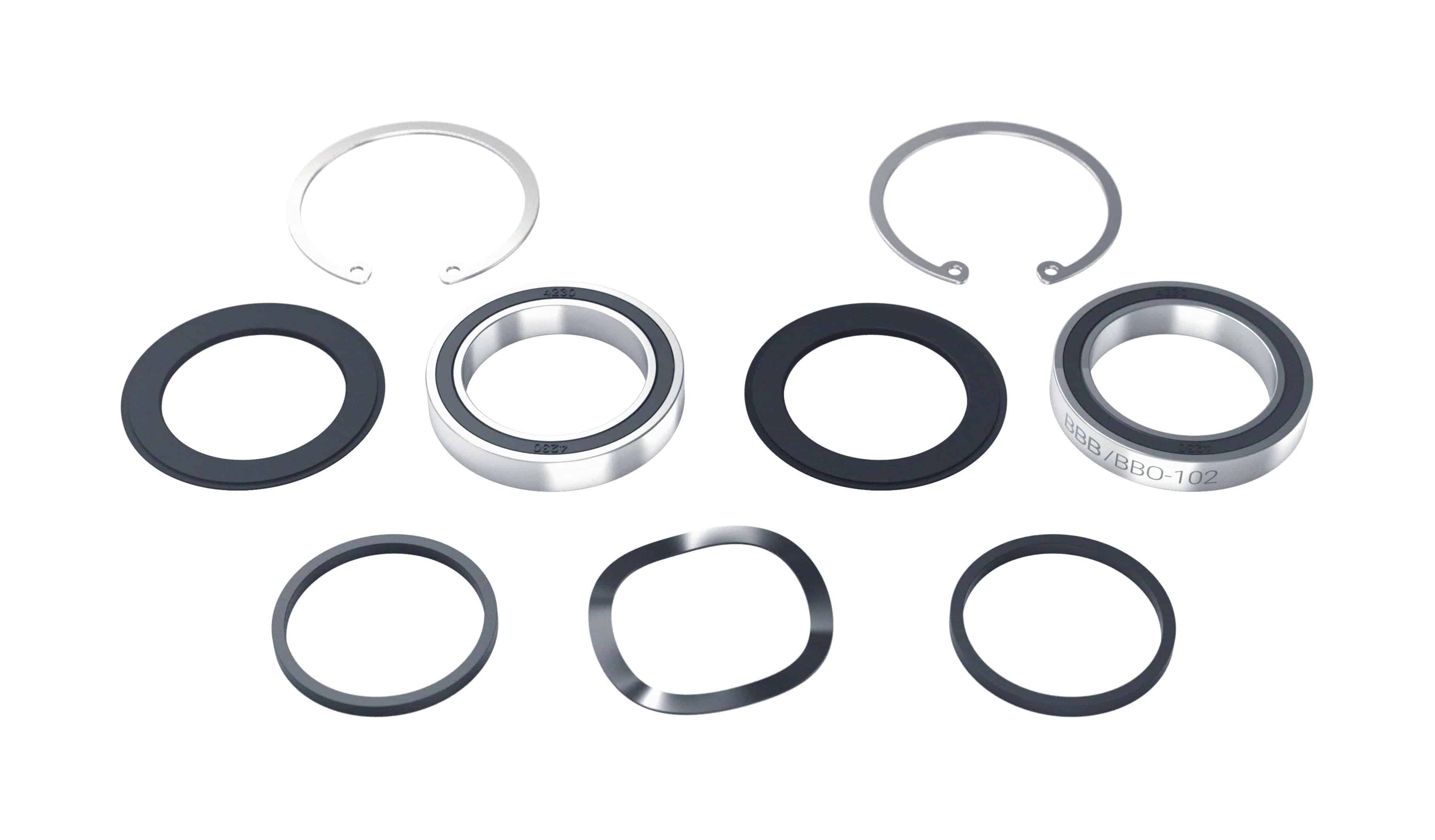 BBB BBO-19 BottomBear BB30 bottom bracket for 68/73mm shell with 30mm spindle, showcasing the component's design and branding.