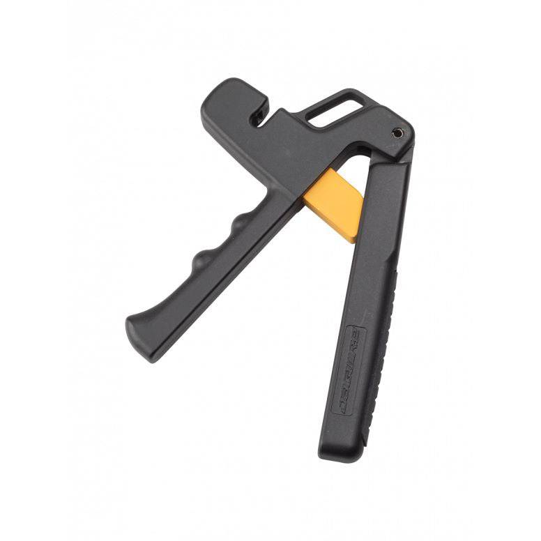 Jagwire Elite hydraulic hose cutter with black handle and replaceable blades, ideal for workshop use.