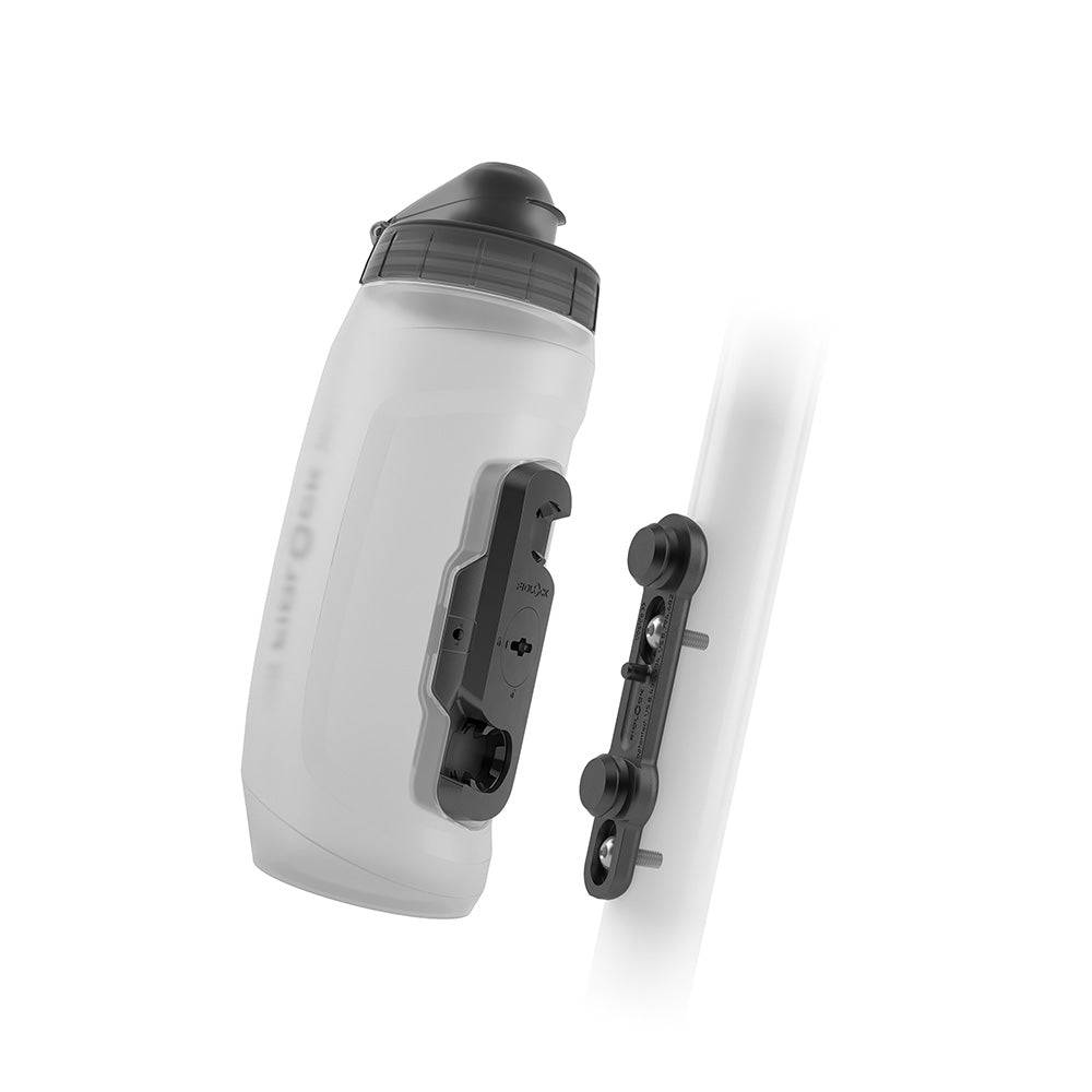 Fidlock TWIST Bike Bottle Kit 590 with magnetic secure hydration system and accessories, shown with the bottle and mounting components.
