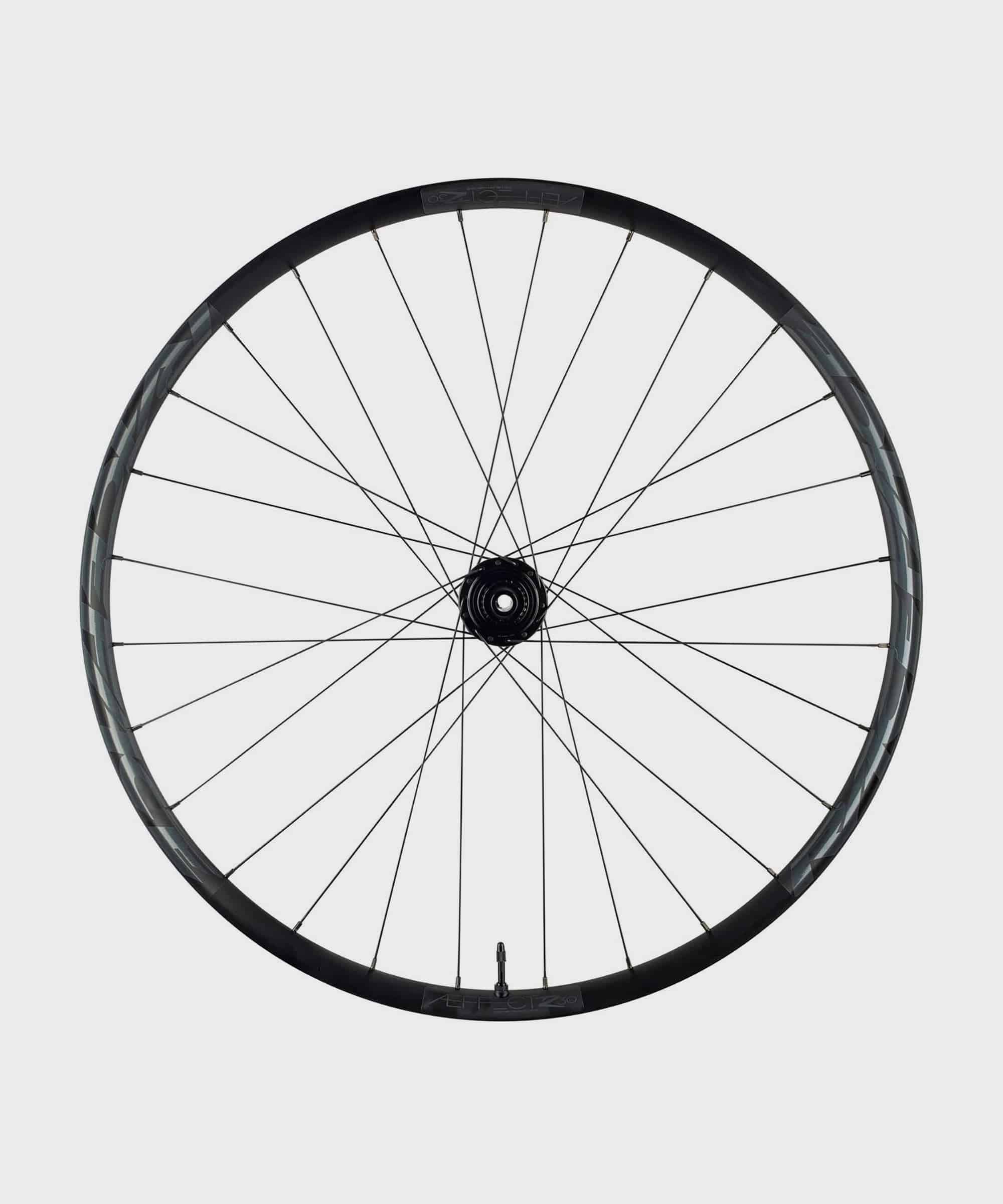 Race Face Affect R 30mm tubeless-ready trail and enduro mountain bike wheels with black rims and spokes.