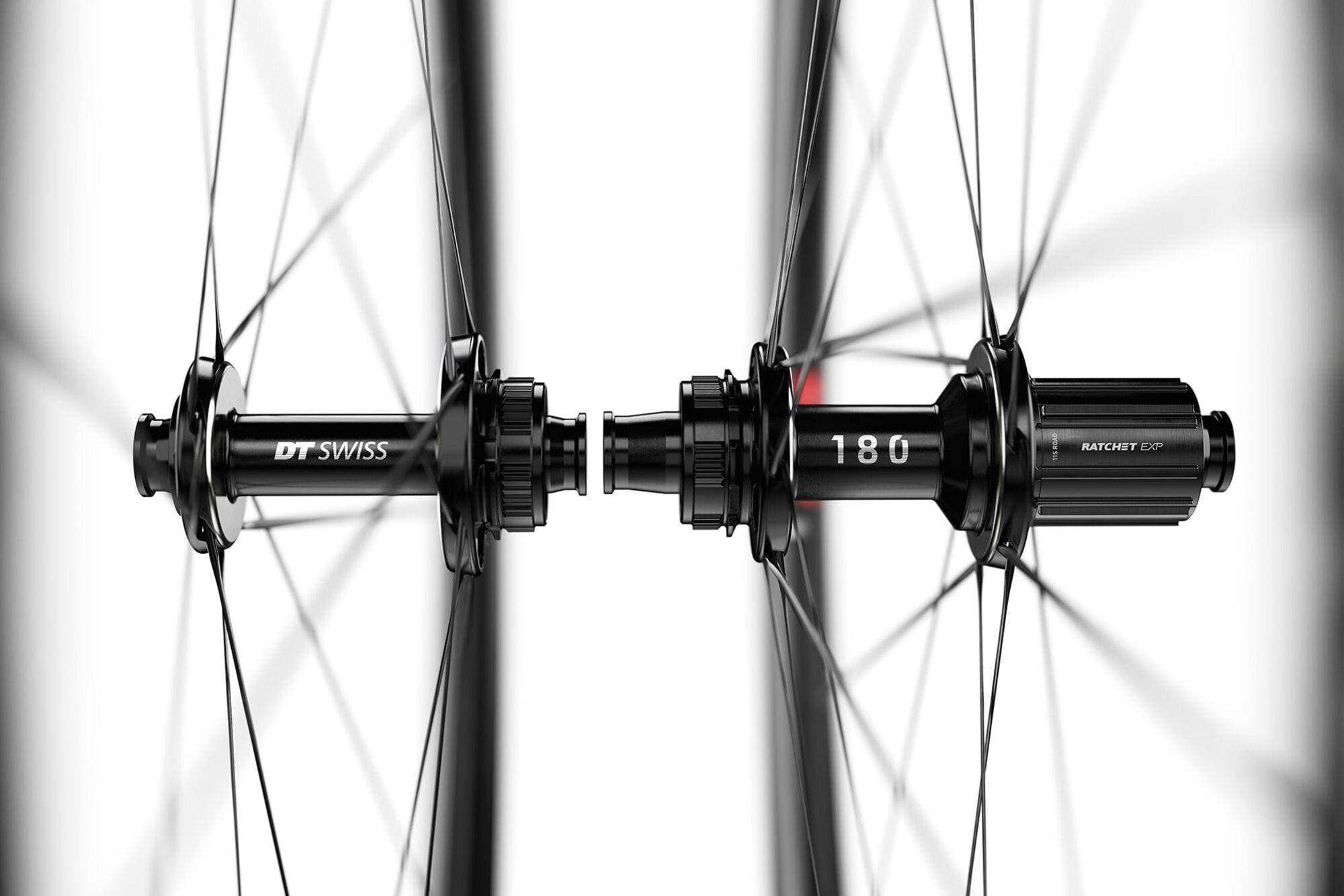 DT Swiss ARC 1100 DICUT rear disc brake wheel with carbon clincher rim, 55x22mm, showcasing lightweight aerodynamic bike wheel.