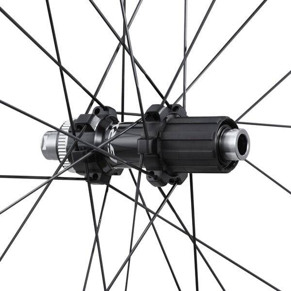 Shimano GRX WH-RX870 700C rear carbon wheel with 12/11-speed, 12x142mm Center Lock disc for gravel bikes.