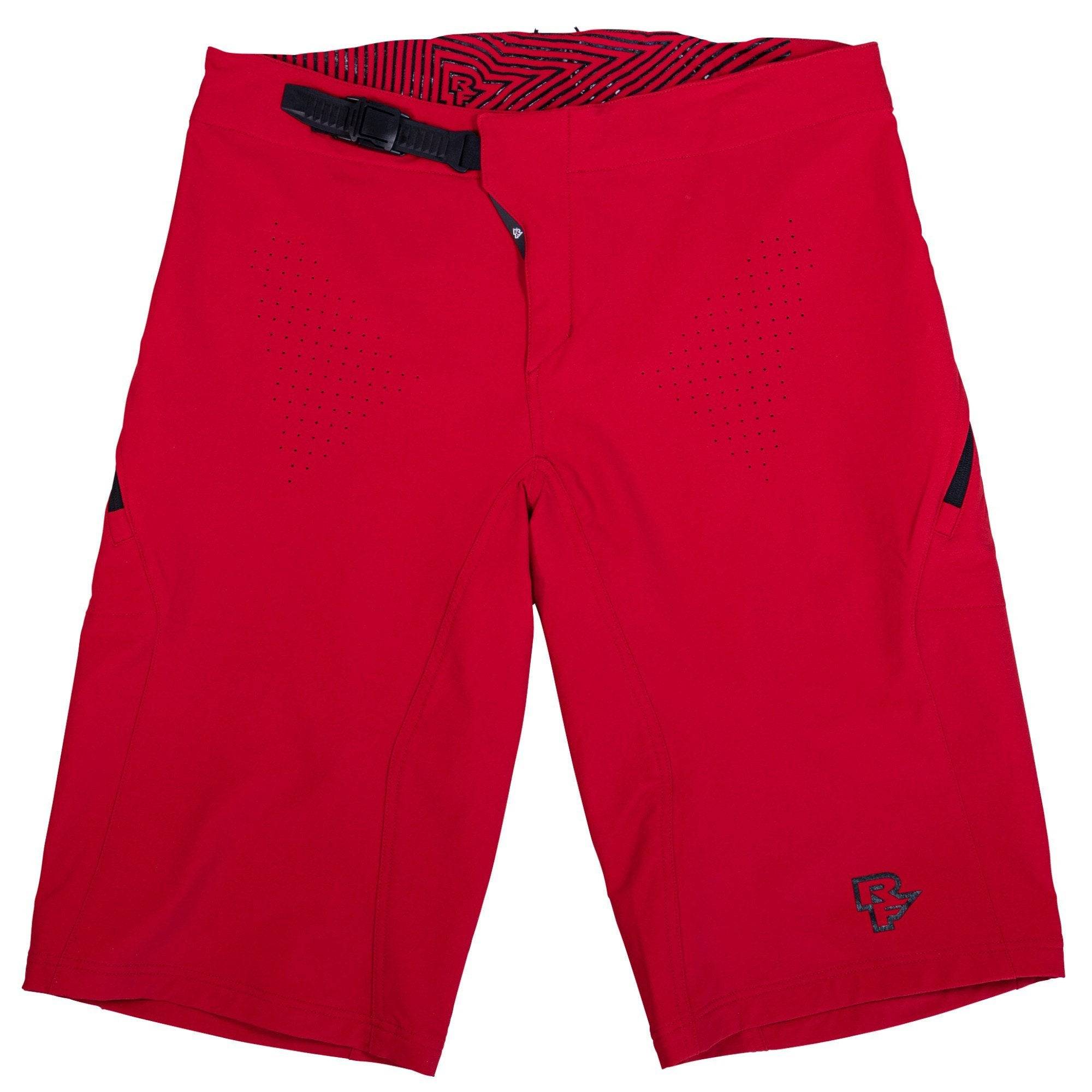 Race Face Ruxton unisex MTB shorts with adjustable ratchet closure and pockets, designed for mountain biking comfort and durability.