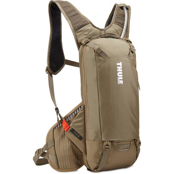 Thule Rail hydration backpack with CE certified spine protector and 2.5L water reservoir, designed for outdoor and cycling accessories.