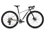 Giant Seek 1 MY26 youth gravel bike for kids, featuring lightweight frame and 130-150cm height fit, suitable for outdoor riding.