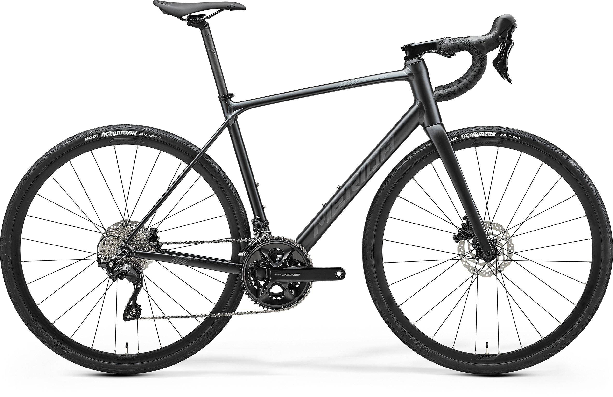 Merida Scultura Endurance 400 road bike with Shimano 105 hydraulic disc brakes, featuring a lightweight frame and drop handlebars.