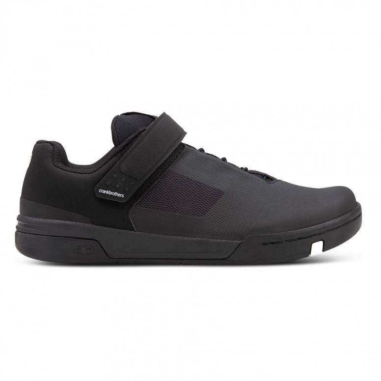Crank Brothers Stamp Speedlace MTB shoes with flat pedal design and breathable fabric for mountain biking footwear.