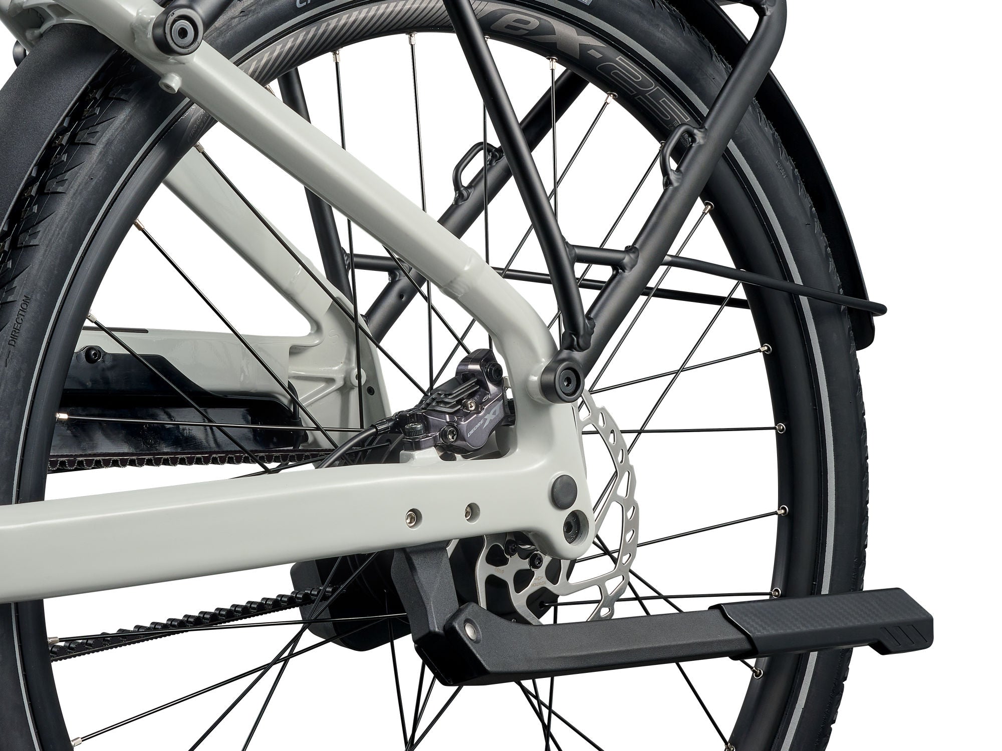 Giant Explore E+ 0 e-Hybrid Bike MY26