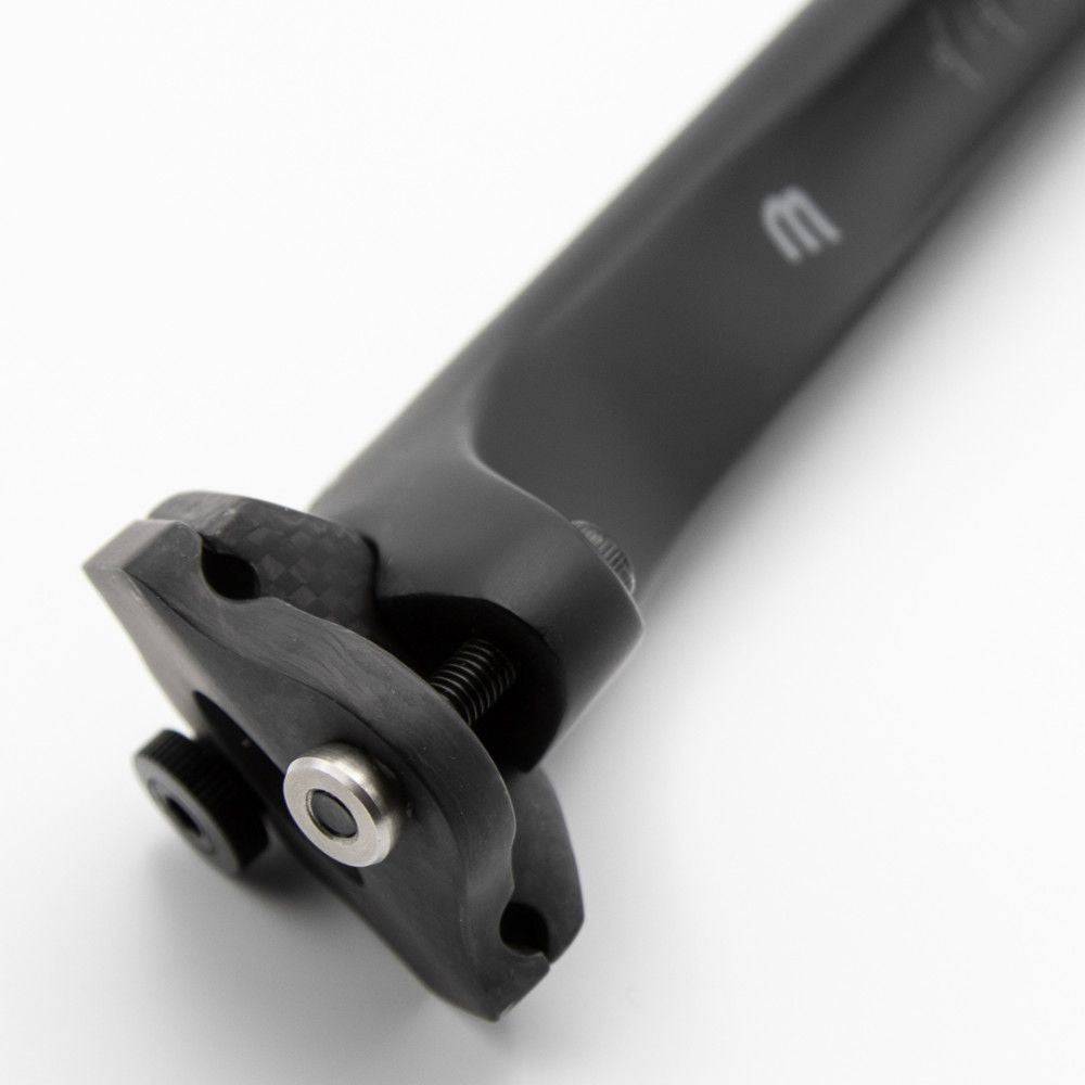 Basso Cuore Carbon seatpost with 3B clamp system installed on Diamante Palta Astra bike, showcasing lightweight carbon construction.
