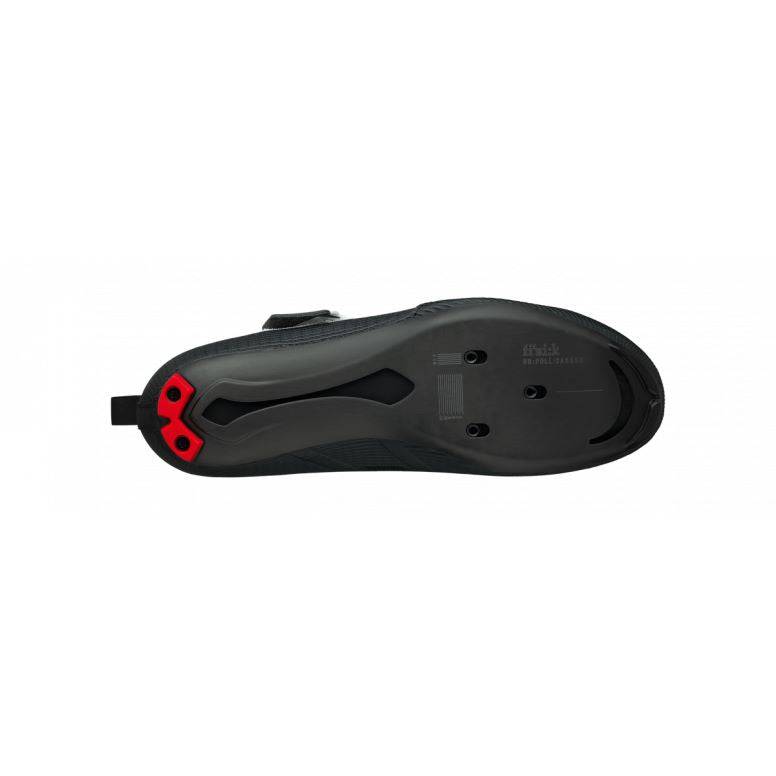 Fizik R3 Transiro road cycling shoes with carbon sole and BOA closure system, shown from the side with sleek black design.