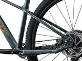 Giant Talon 29 2 Mountain Bike