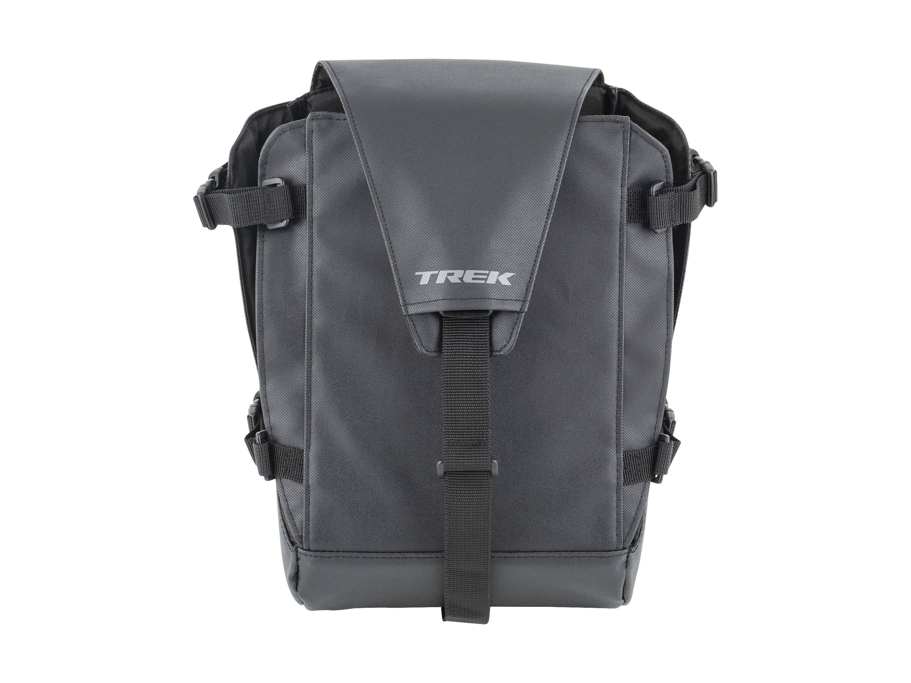 Trek 2023 Farley rear bikepacking harness system in black with 10L capacity, designed for secure storage on mountain bikes.