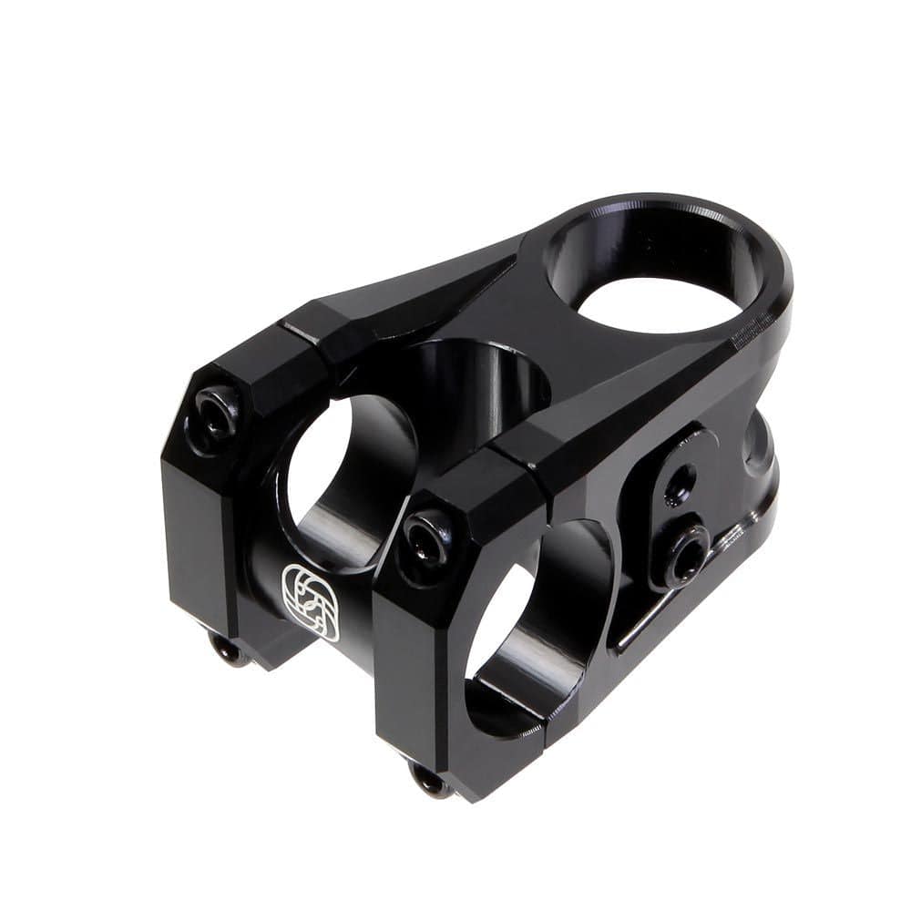 Gusset Components Magnum MTB stem with 31.8mm clamp for downhill and freeride bikes, showcasing durable construction and sleek design.