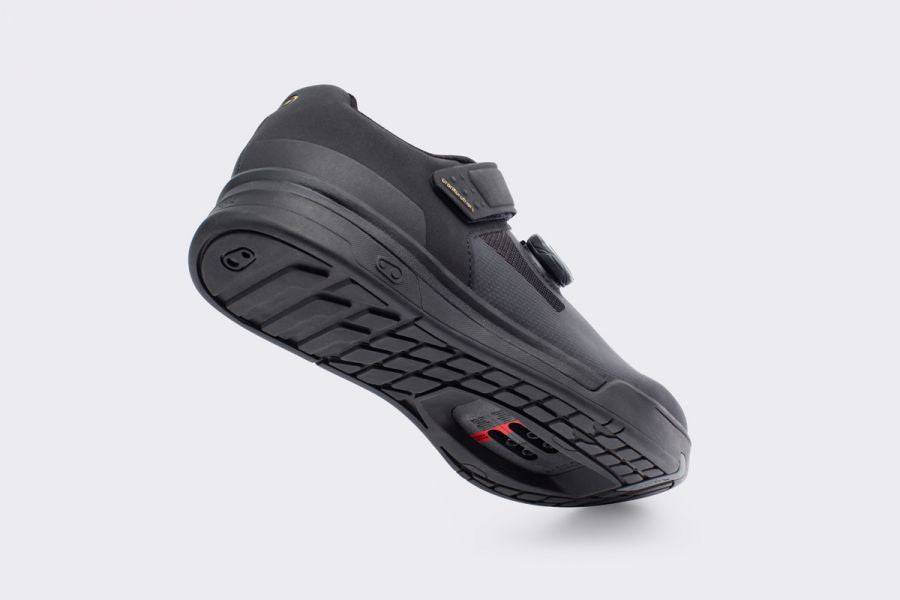 Crank Brothers Mallet BOA MTB cycling shoes with Match Box sole, black and red design, featuring BOA dial closure for mountain biking.