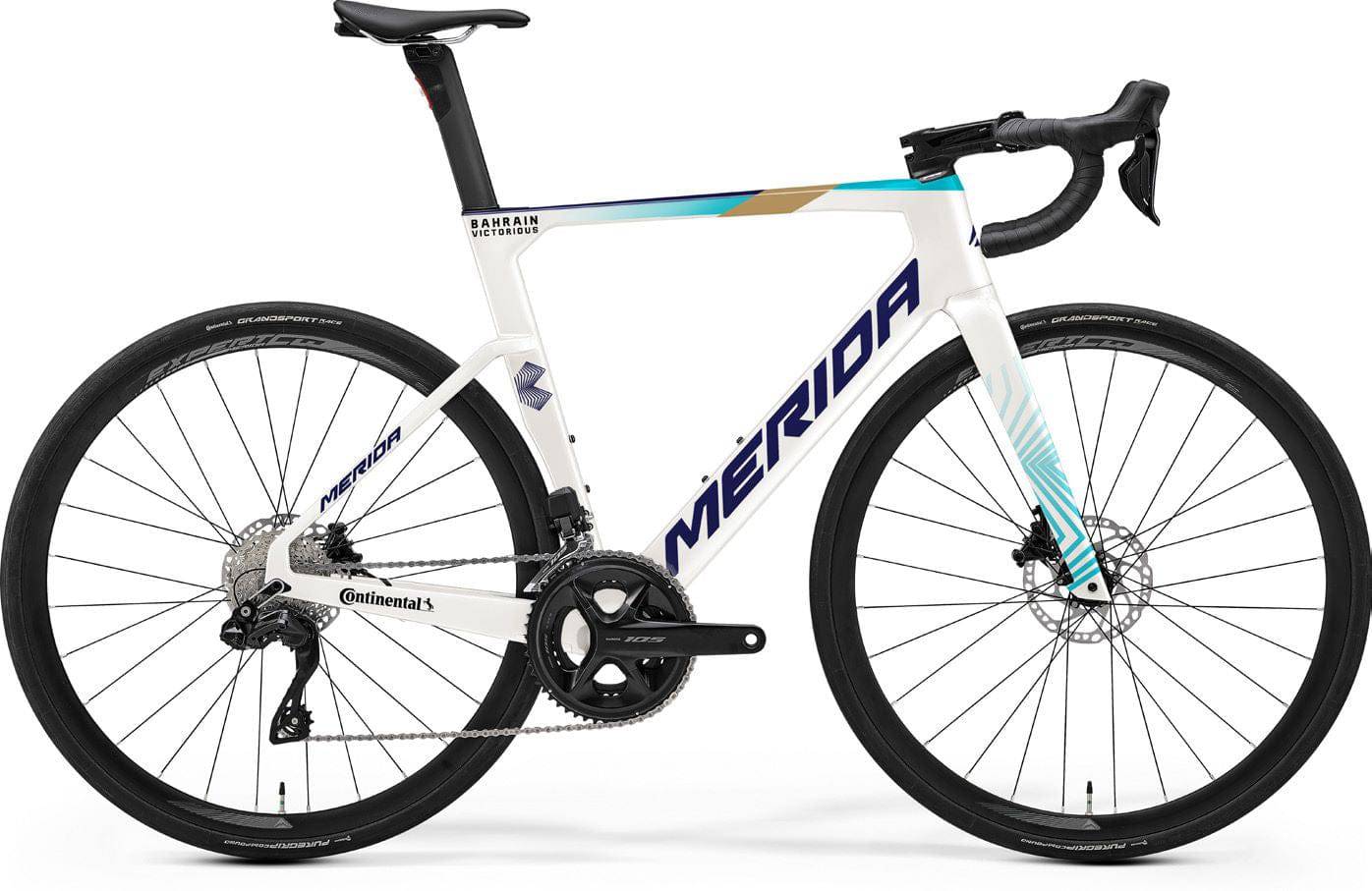 Merida Reacto 6000 2025 aero road bike with Shimano 105 Di2 electronic shifting and hydraulic disc brakes, shown from side view.