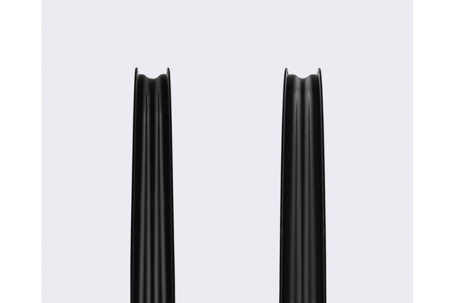 Crank Brothers Synthesis Alloy XCT mountain bike rim system with front and rear wheels, featuring durable alloy construction.