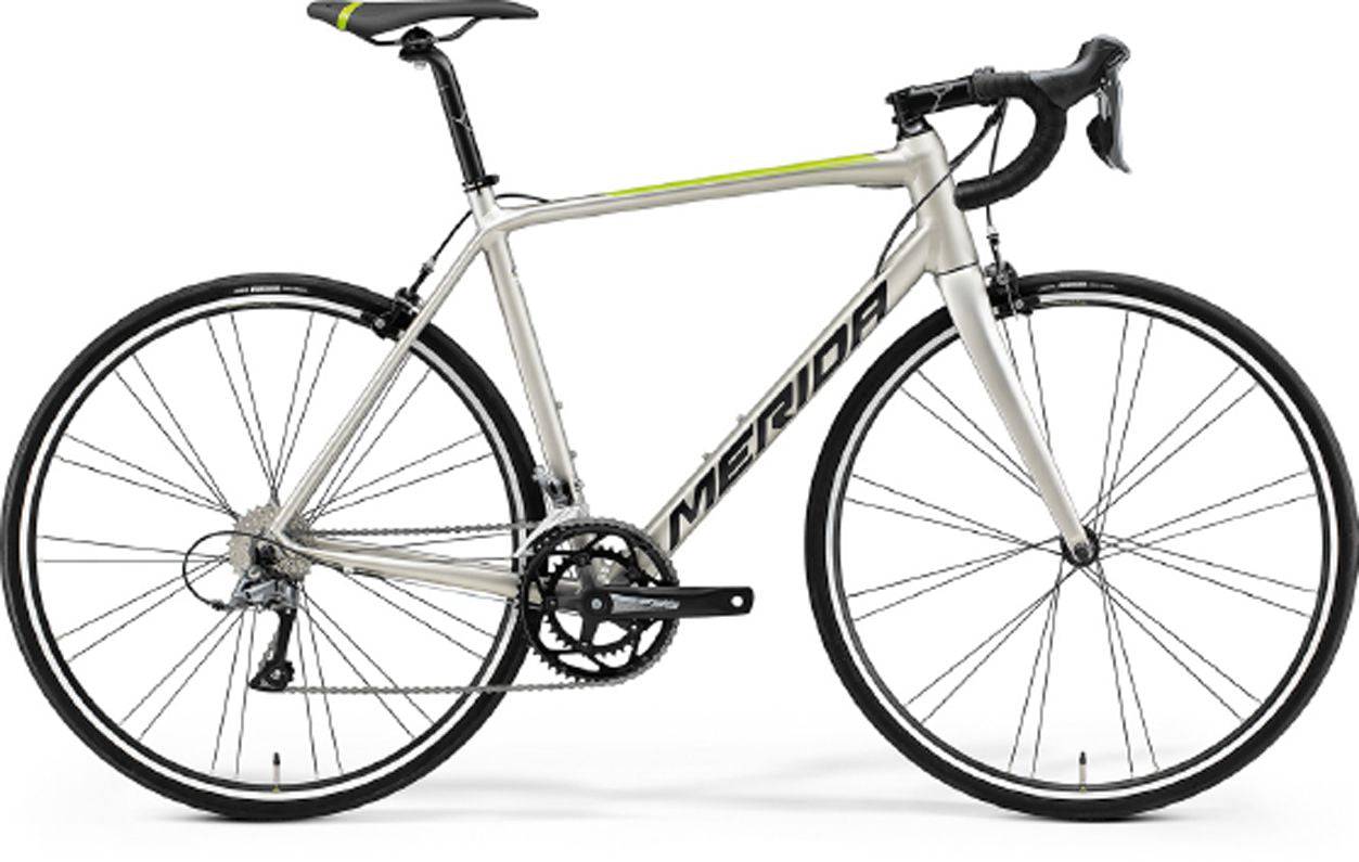 Merida Scultura Rim 100 road bike with Shimano Claris R2000 groupset, lightweight frame, and durable design for performance riding.