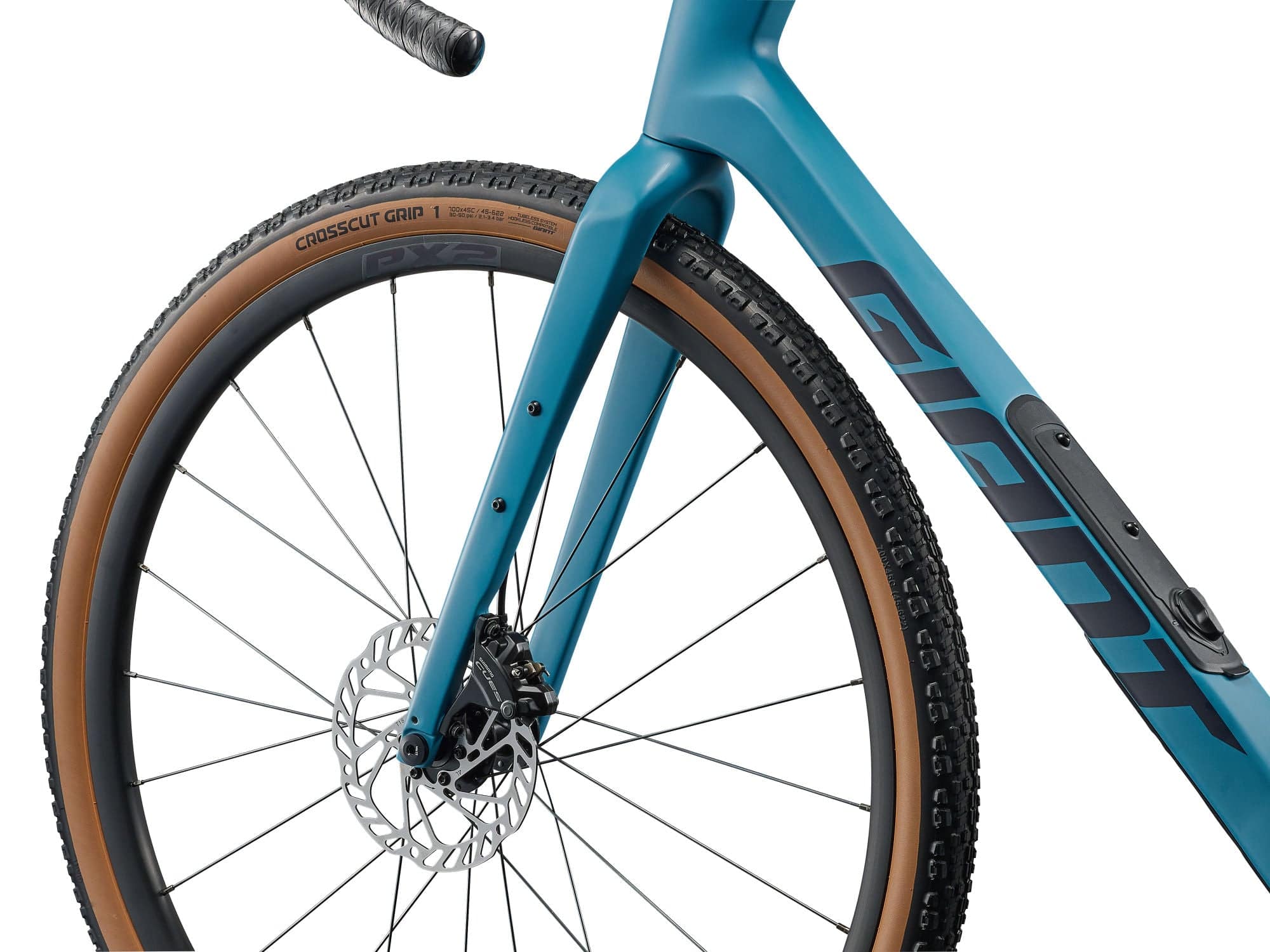 Giant Revolt Advanced 3 MY26 gravel bike with lightweight frame and versatile design, suitable for off-road and road riding.