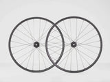 Bontrager Kovee Elite 30 TLR Boost 29 MTB wheel with carbon rim and tubeless-ready design, suitable for mountain biking.