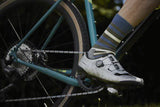 Madison Roam Isoler Merino 4 Season cycling socks with insulation and support, featuring merino wool for warmth and comfort.