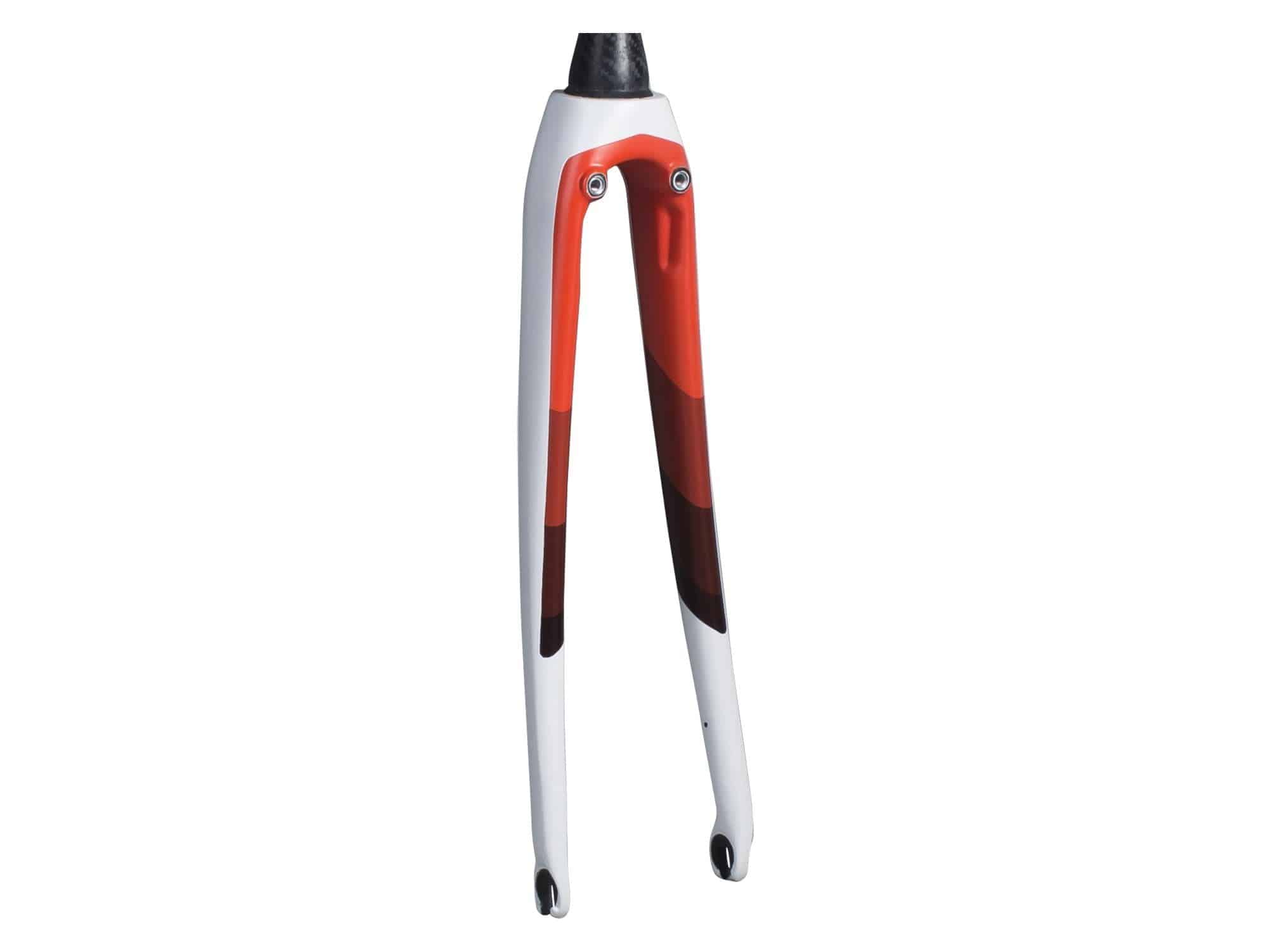 Trek Domane SLR 7 2017 bike fork compatible with disc and rim brakes, mounted on a racing bicycle.