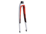 Trek Domane SLR 7 2017 bike fork compatible with disc and rim brakes, mounted on a racing bicycle.