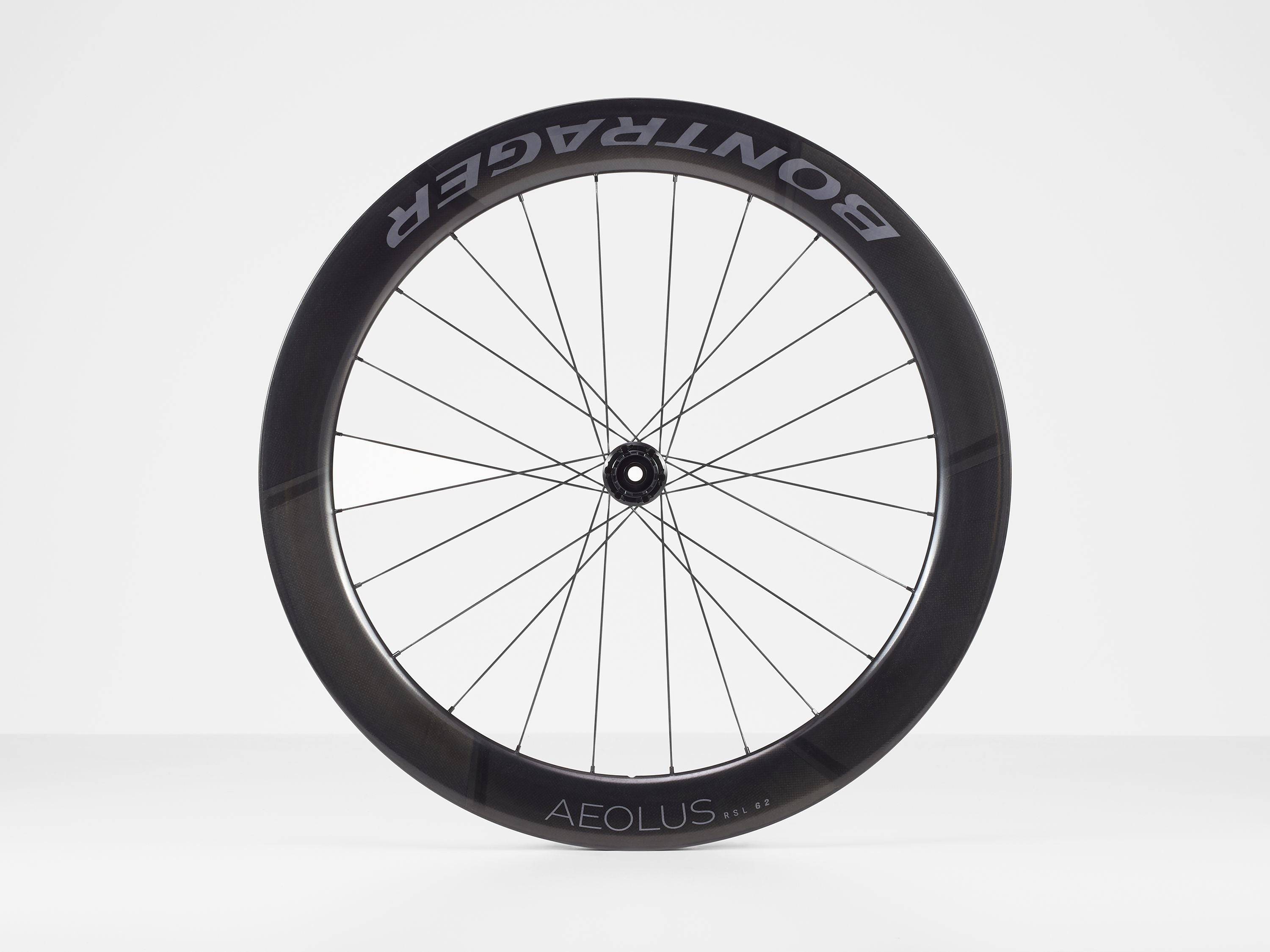 Bontrager Aeolus RSL 62 TLR disc road wheels with tubeless-ready carbon aero rims and aerodynamic design.