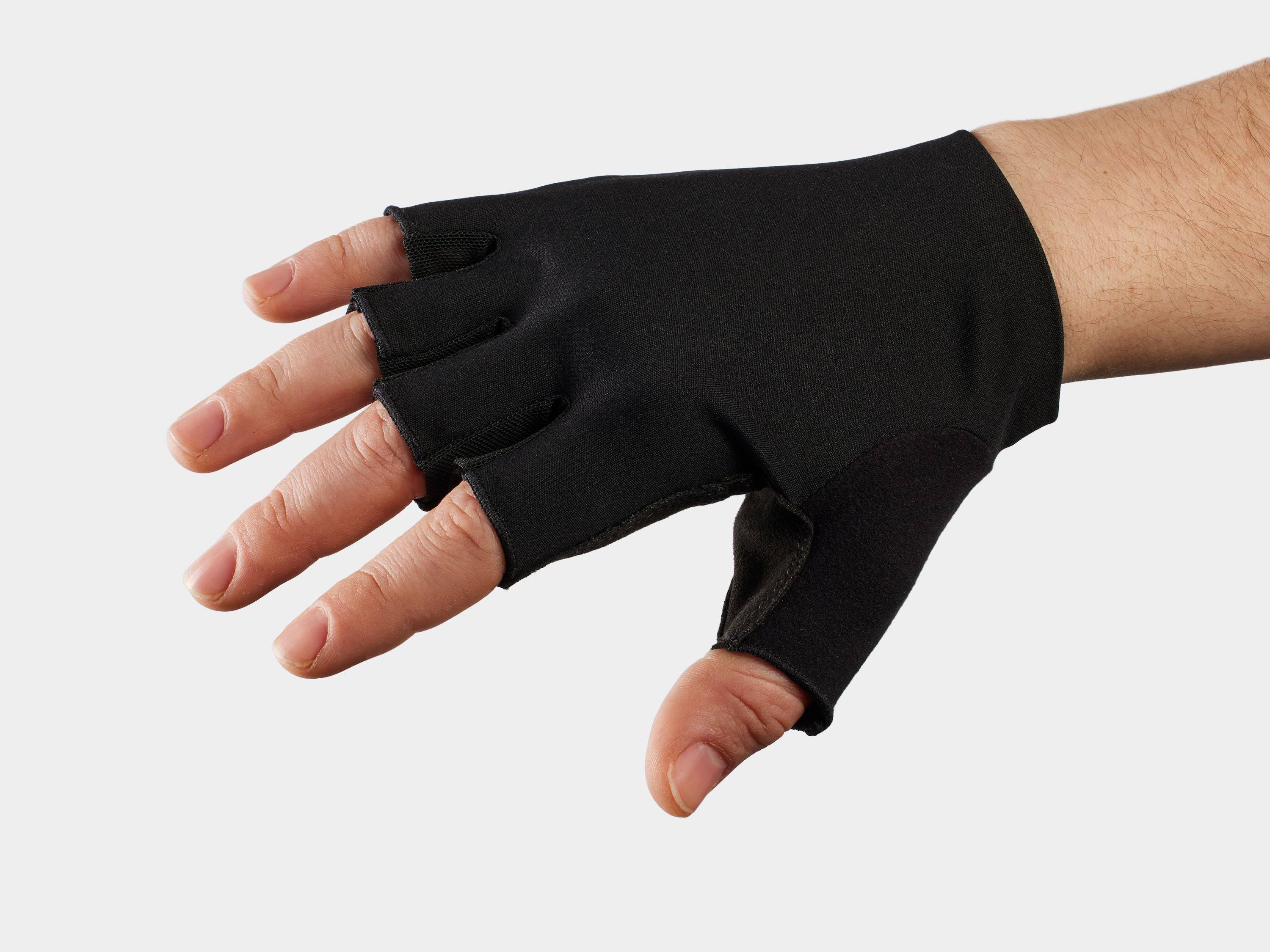 Trek Velocis unisex cycling gloves with dual foam gel padding, featuring breathable fabric and adjustable wrist straps.