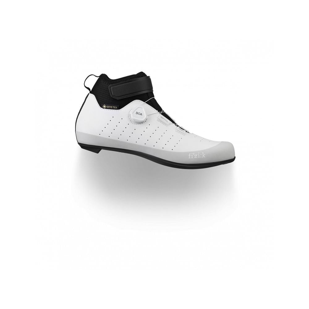 Fizik Tempo Artica R5 GTX winter road cycling shoes with waterproof and insulated design, showing the black and gray shoes.