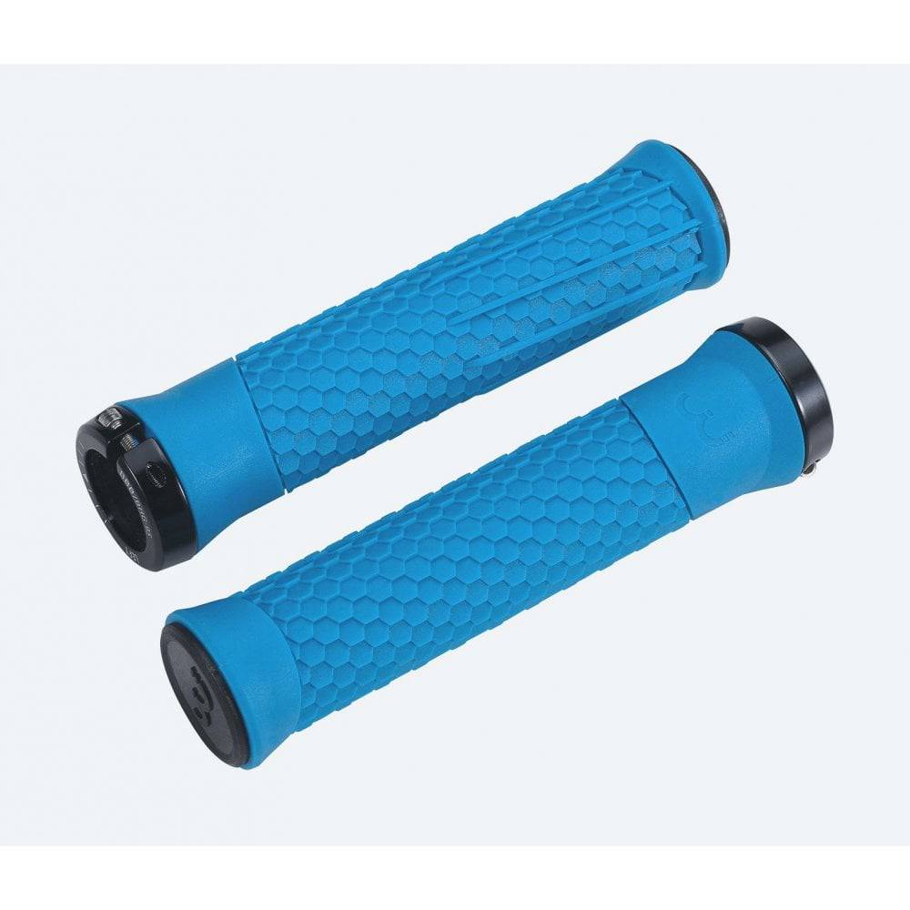 BBB Python Grips BHG-95 mountain bike handlebar grips with lockring, slip-resistant, designed for secure mountain biking control.