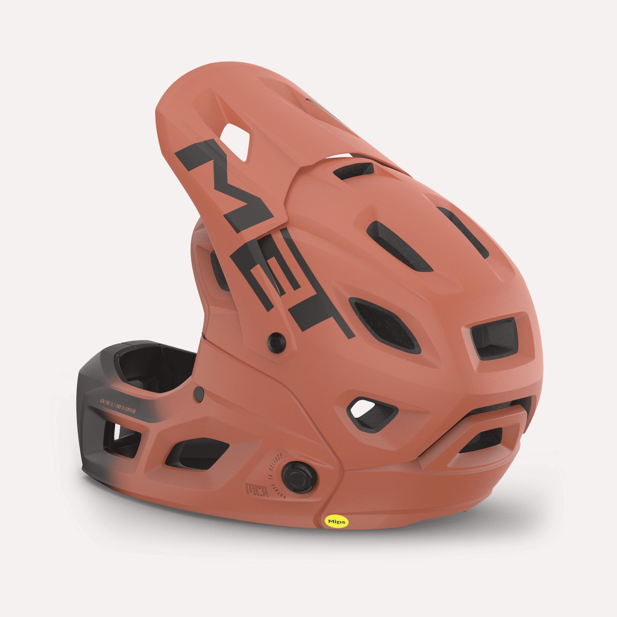 MET Parachute MCR Mips Helmet