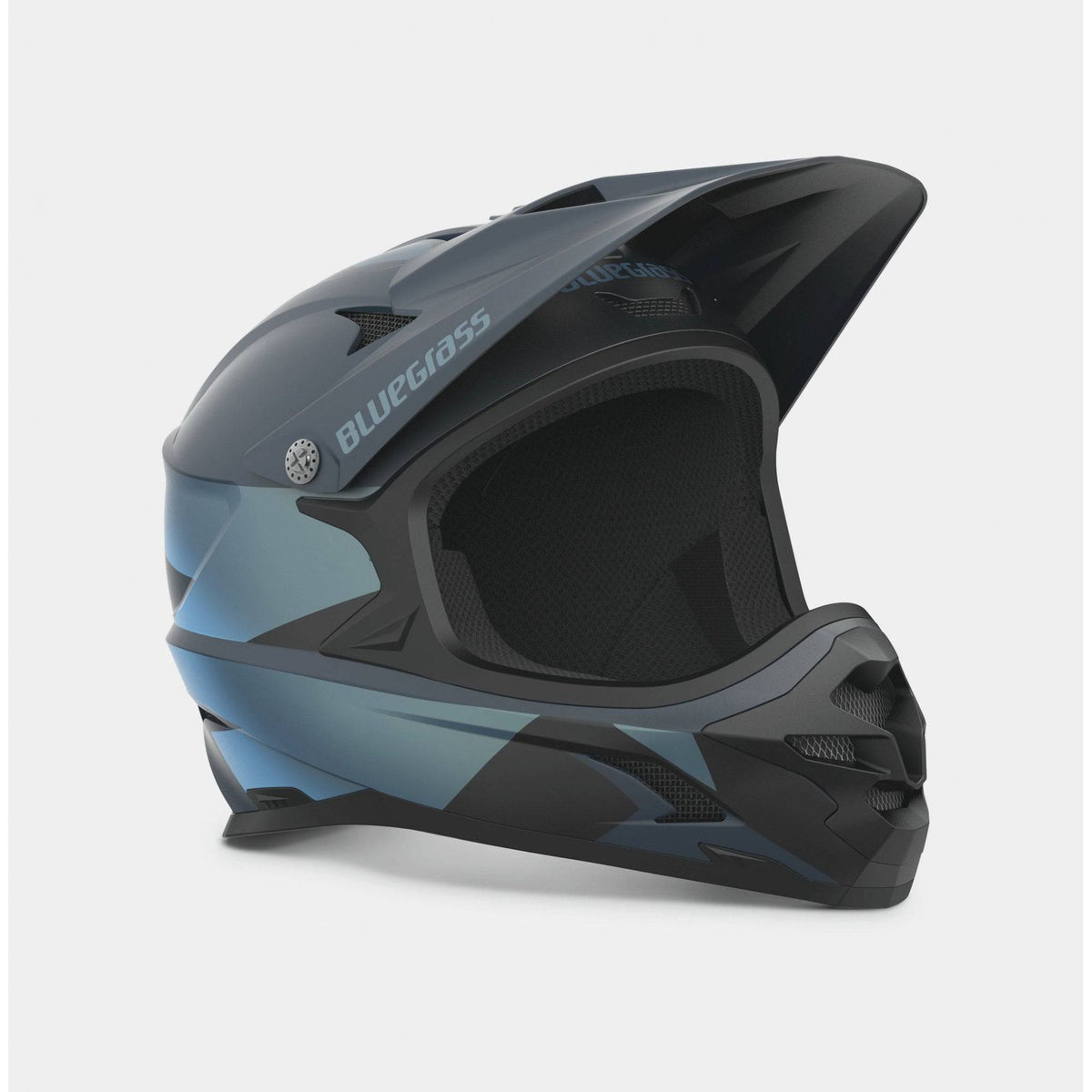 Bluegrass Bluegrass Intox full-face helmet with ASTM chin guard, designed for downhill biking and BMX riding.