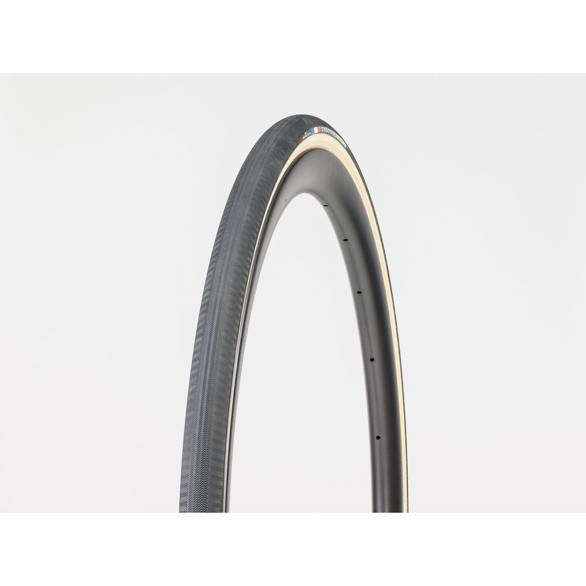Bontrager Tyre Bontrager R4 Classics Handmade Clincher 700X28C Tyre
