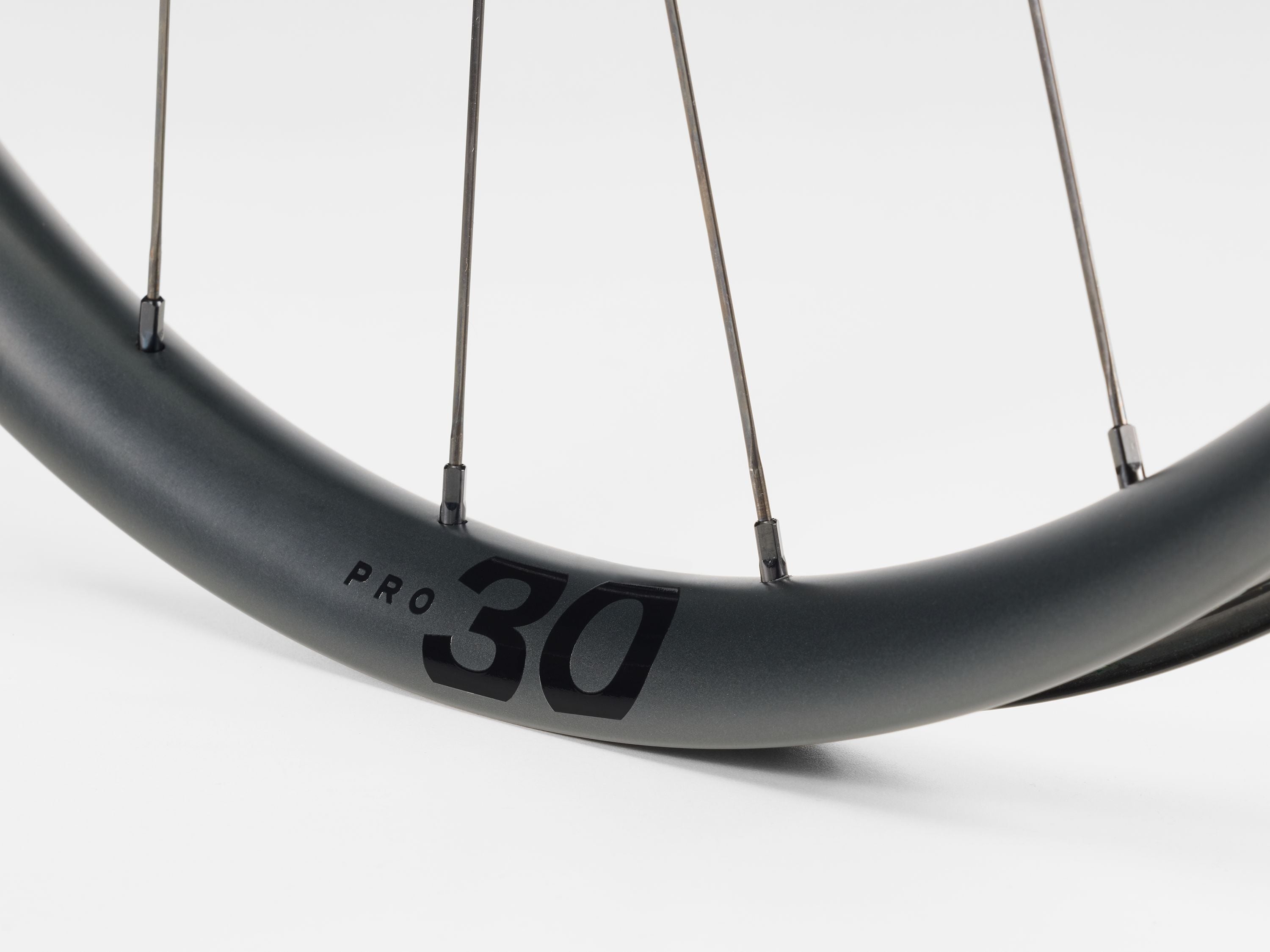 Bontrager Wheel - Paradigm Pro 30 TLR Disc Road Wheel