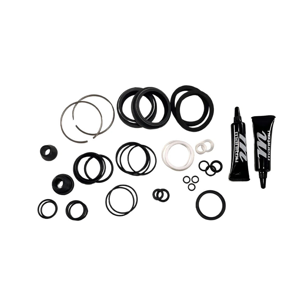 Manitou Service Kits