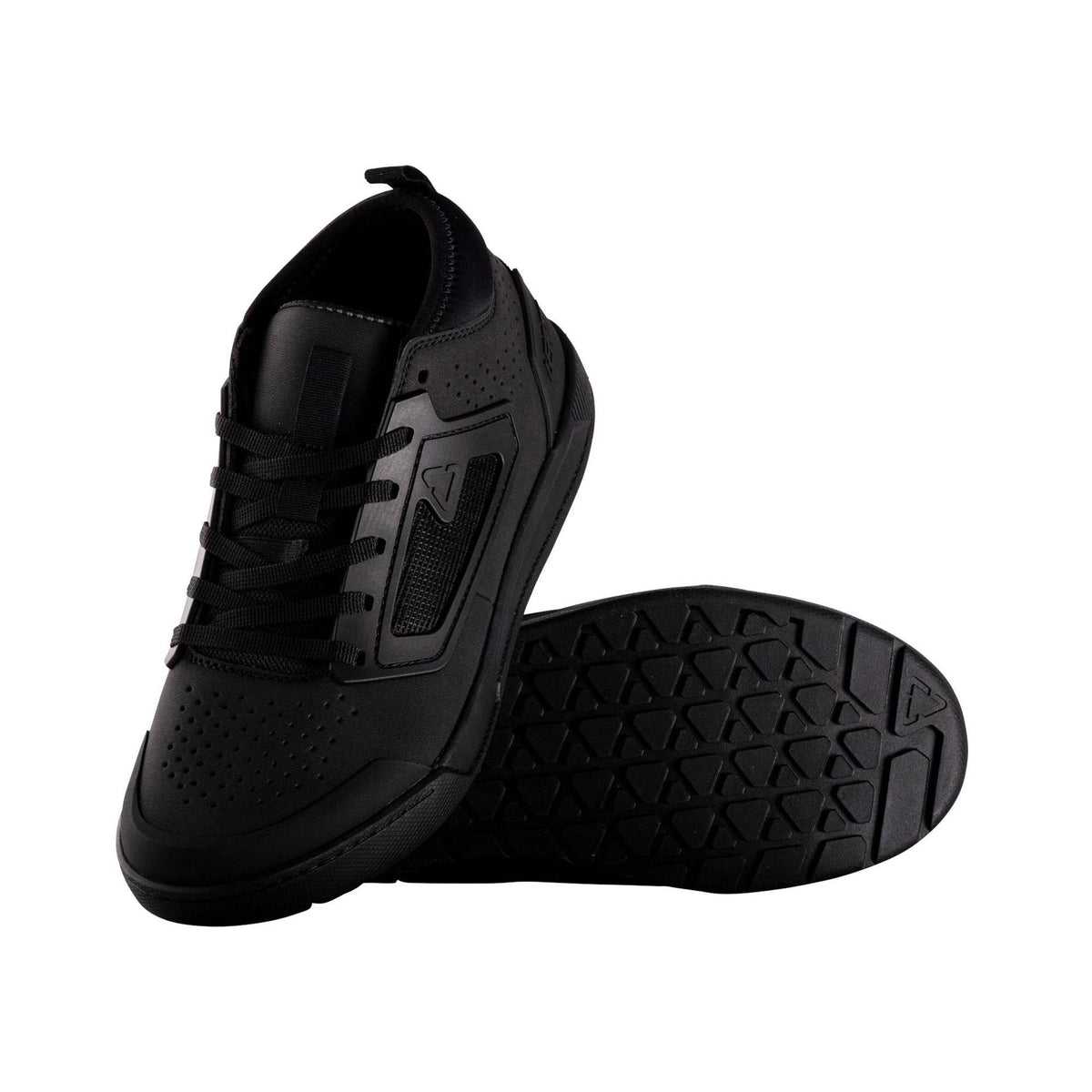 Leatt 3.0 Flat Shoes for mountain biking featuring RideGrip™ Pro rubber outsole for excellent grip and durability.