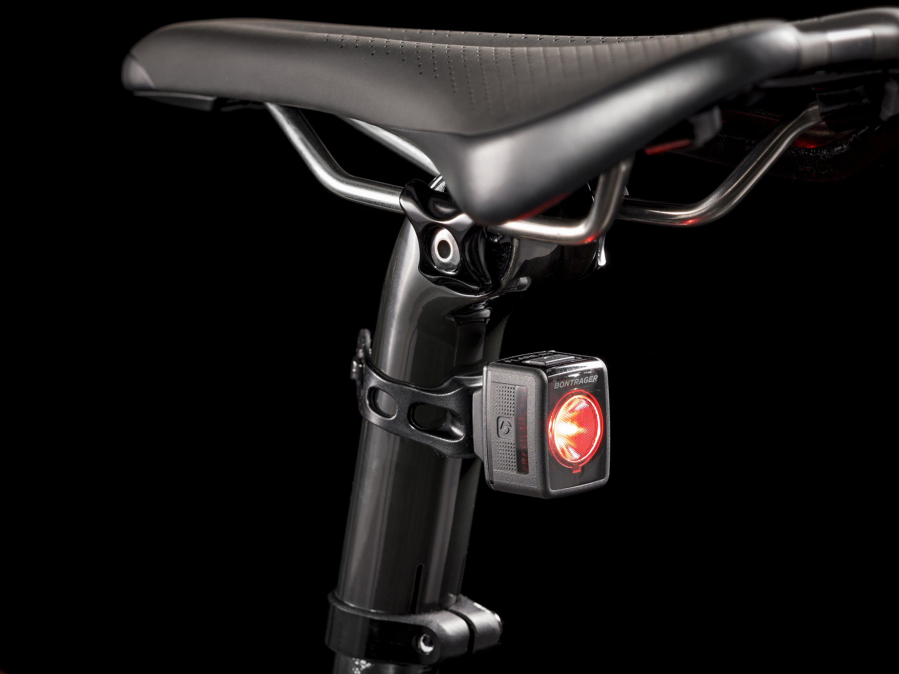 Trek Seatpost - Colour-Matched Carbon Seatmast Cap & 7 mm Round Ears