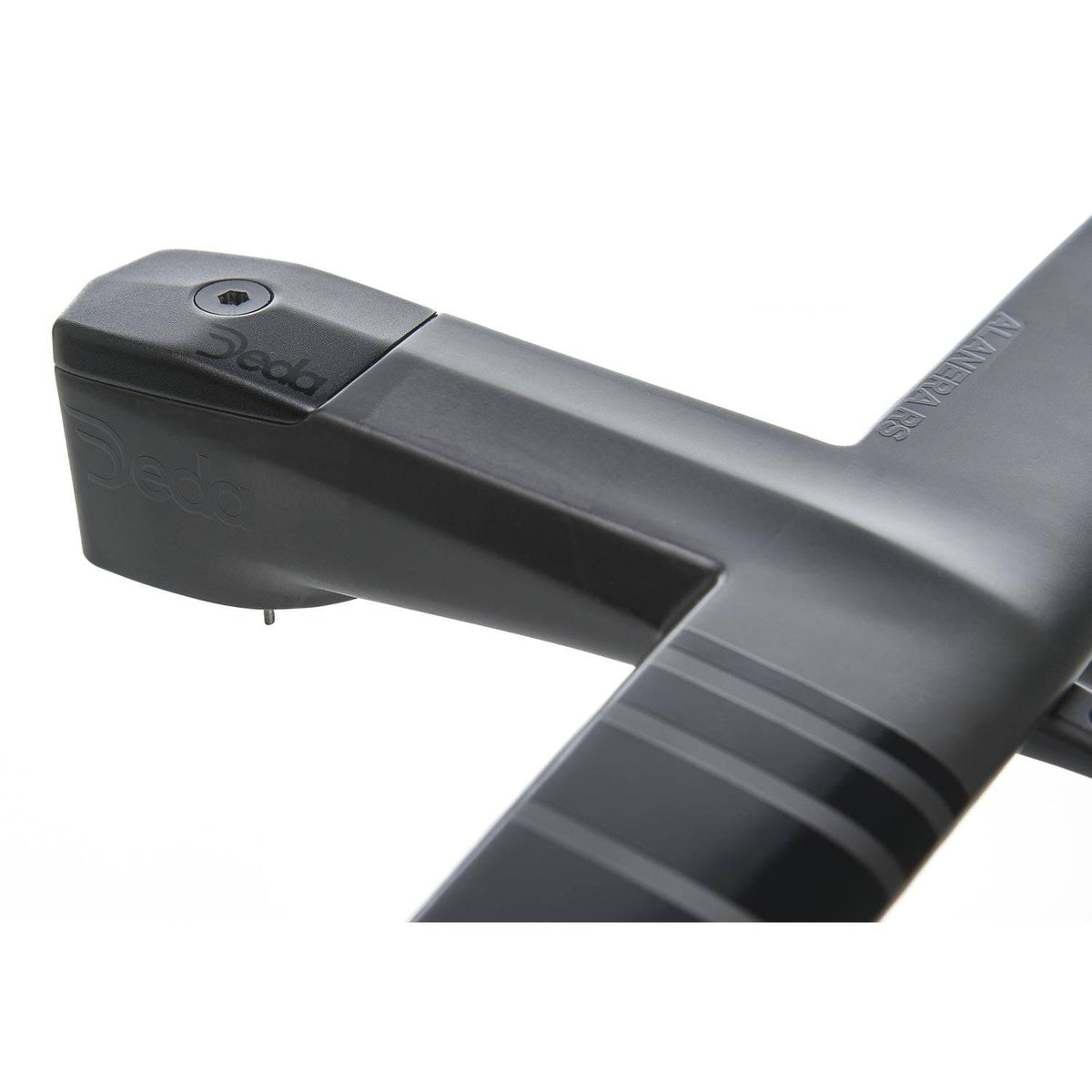 Deda Alanera RS road handlebars with aerodynamic design and internal cable routing, showing sleek black components for racing bikes.