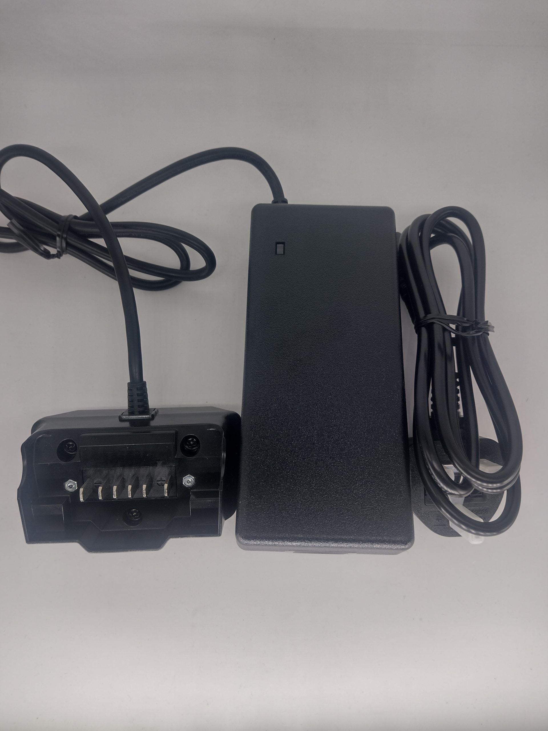 Sr Suntour Hesc Battery Charger (For Stl-Uart 36V With Uk Type Adaptor) E-Bike Spares