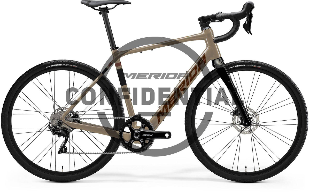 Merida eSilex+ 600 MY26 electric gravel bike with MAHLE Ebikemotion system, showing the bike's frame and components.
