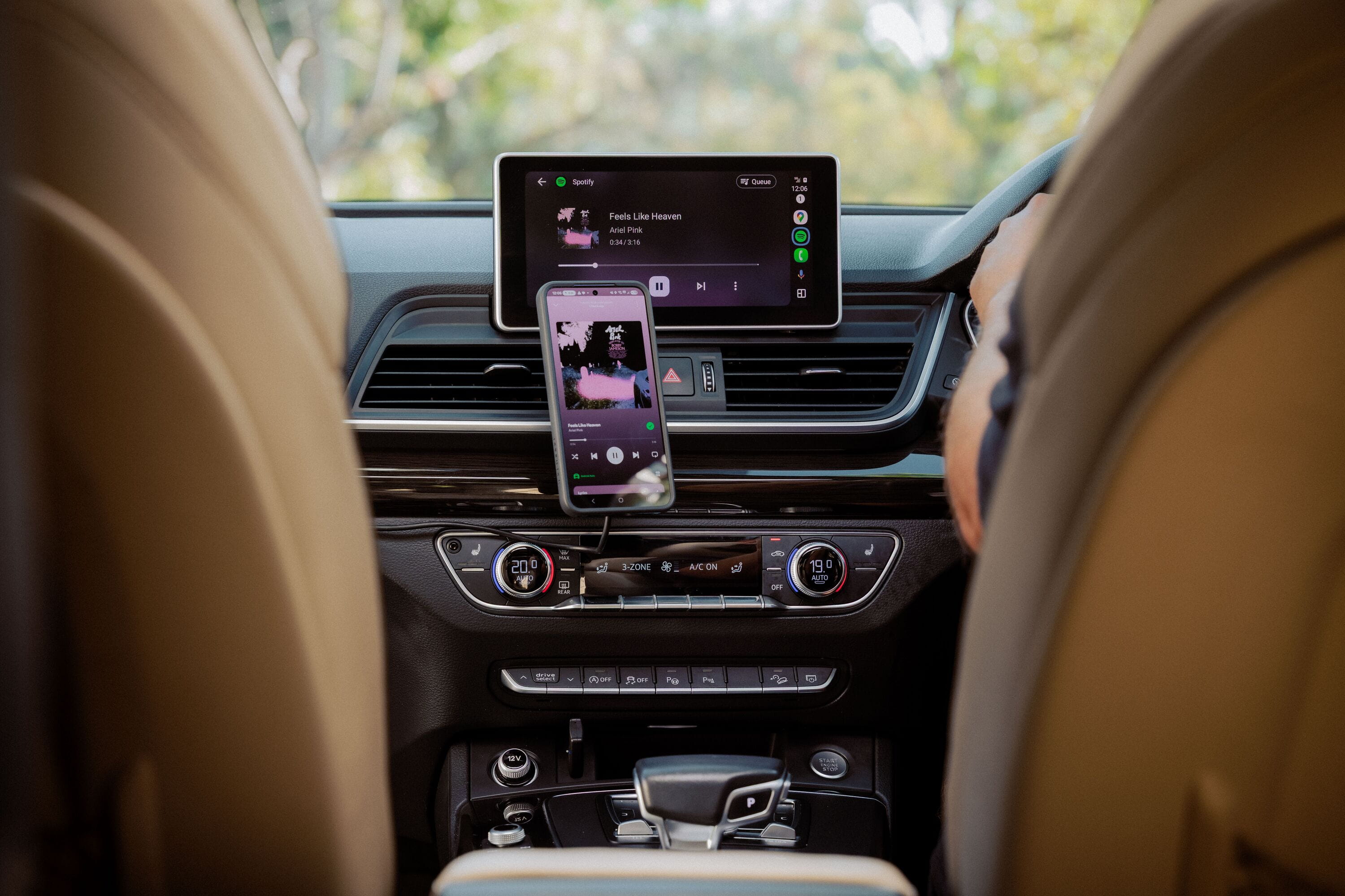 Quad Lock Accessory Wireless Carplay Mini