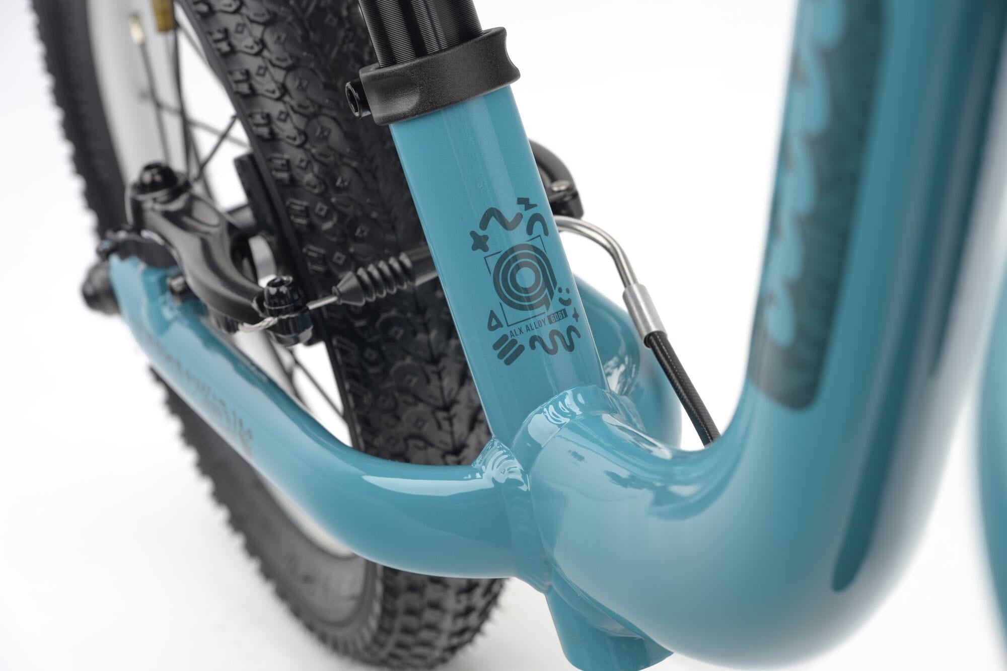 Ridgeback Scoot 2027 kids balance bike in teal, toddler-sized bike with sturdy frame and ergonomic handles for children age 2+.
