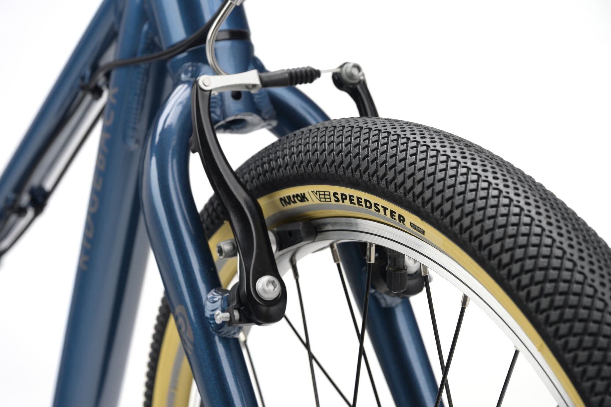 Blue Ridgeback Dimension 20 Kids Bike with 7-speed Shimano gears, suitable for children aged 5 and above, close-up detail image.