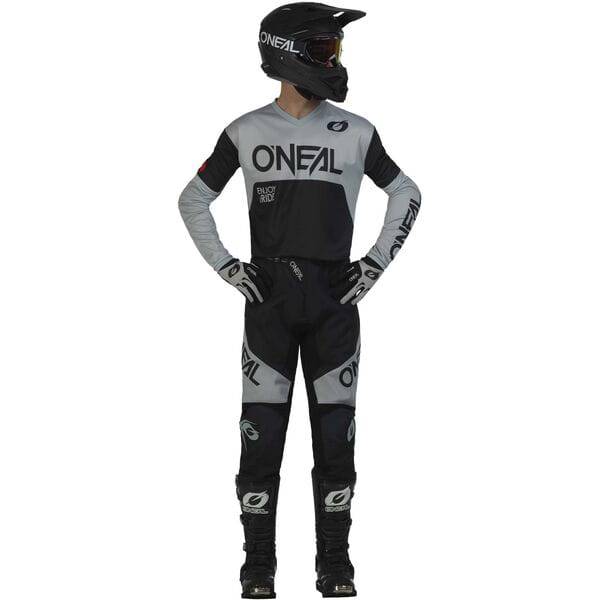 Youth Oneal ELEMENT Racewear Jersey V.23 with elbow protection, breathable MTB clothing featuring vibrant colors and lightweight fabric.
